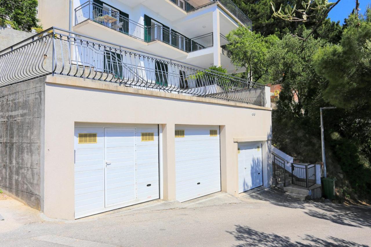 Apartments With A Parking Space Brela, Makarska - 6043 Eksteriør billede