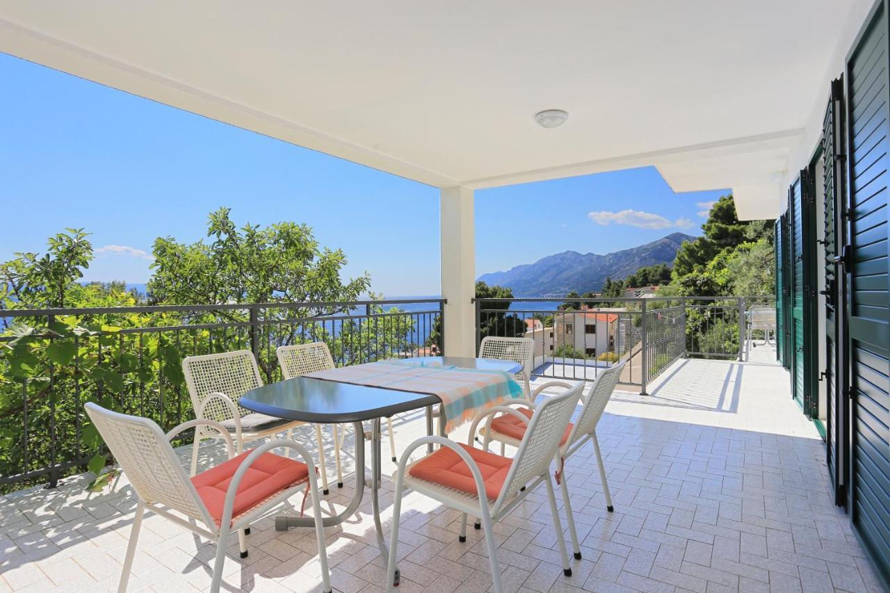 Apartments With A Parking Space Brela, Makarska - 6043 Eksteriør billede